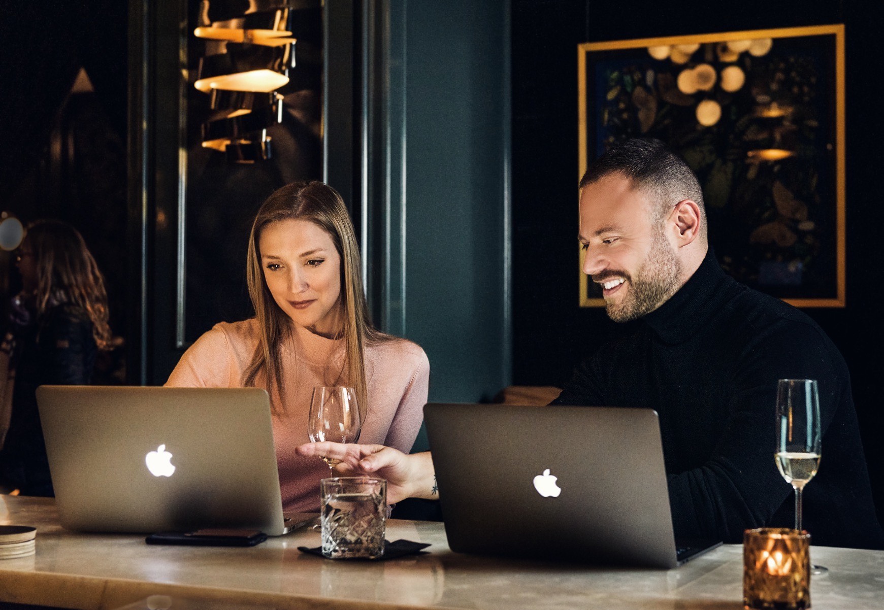 Picture of two sales managers during a business meeting